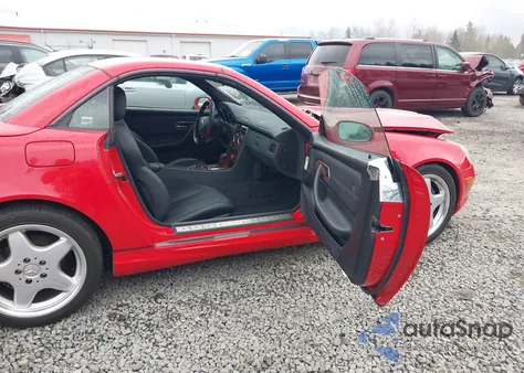 2001 Mercedes-Benz Slk 320 z USA, uszkodzony, nr VIN WDBKK65F11F198734